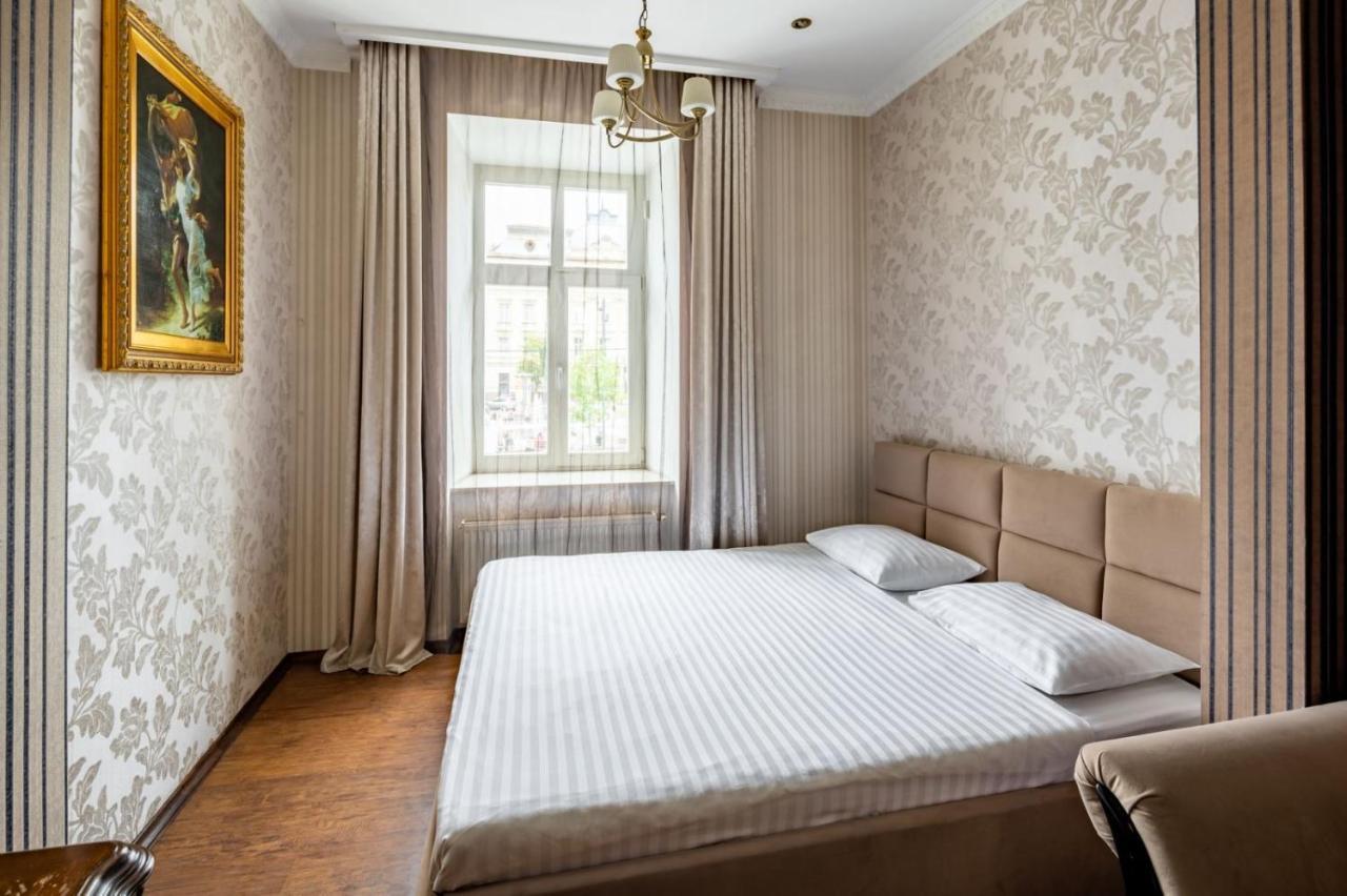 Romari Проспект Свободи 39 Lviv Dış mekan fotoğraf